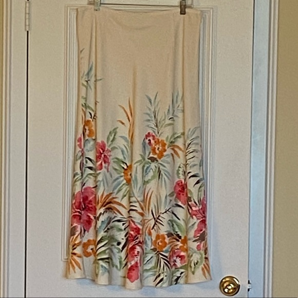 TALBOT’S Dresses & Skirts - TALBOT’S SKIRT (14)                          Beautiful in SPRING & SUMMER
